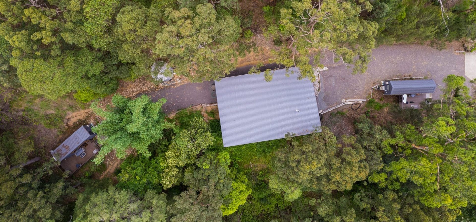 Airbnb-Treetops-Escape-02809-scaled-e1642392723378